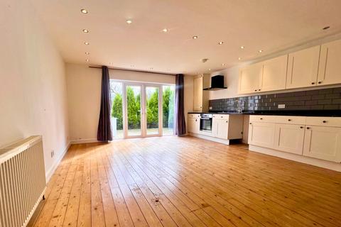 undefined, Village Drive, Preston PR2