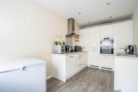 4 bedroom terraced house for sale, Farro Drive, York