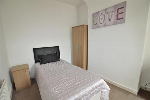 1 bedroom in a house share to rent, Bootle, Liverpool L20