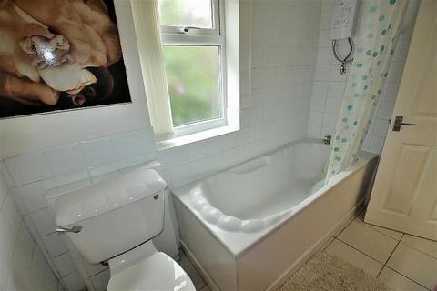 1 bedroom in a house share to rent, Bootle, Liverpool L20