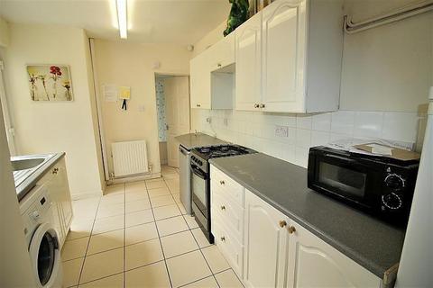 1 bedroom in a house share to rent, Bootle, Liverpool L20