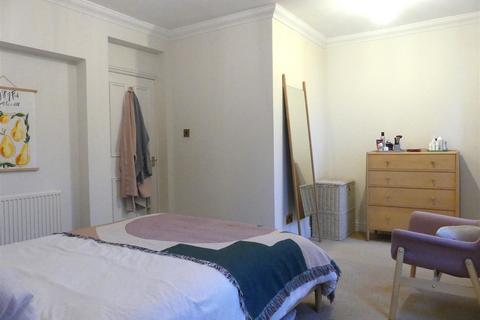 undefined, Queens Drive, Ilkley LS29