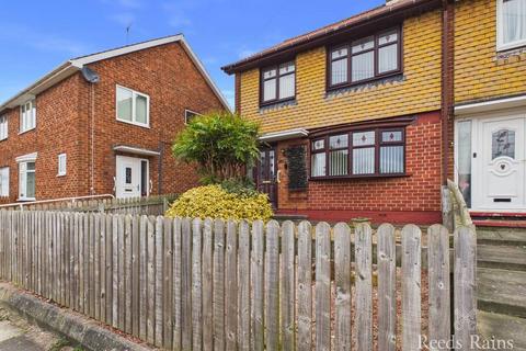 3 bedroom end of terrace house for sale, Aldergrove Drive, North Yorkshire TS4