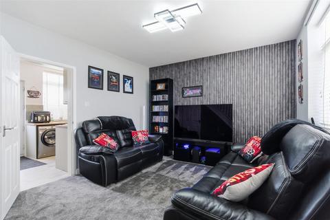 2 bedroom end of terrace house for sale, Queen Street, Withernsea