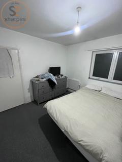1 bedroom flat to rent, High Trees, London