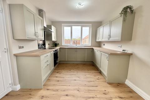 3 bedroom bungalow for sale, Midgeland Road, Blackpool FY4