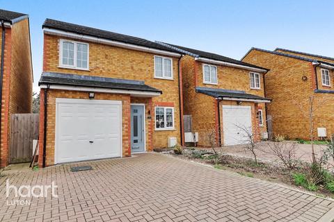 4 bedroom detached house for sale, Wingate Road, Luton