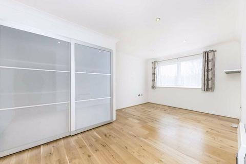 2 bedroom flat to rent, Buckley House, Uxbridge Road, W3