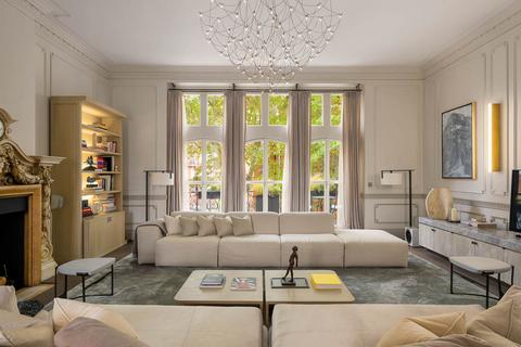 undefined, Kensington Court, Kensington, W8