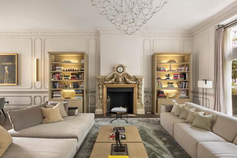 undefined, Kensington Court, Kensington, W8