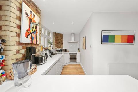 2 bedroom apartment for sale, High Timber Street, EC4V