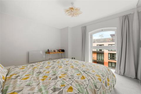 2 bedroom apartment for sale, High Timber Street, EC4V