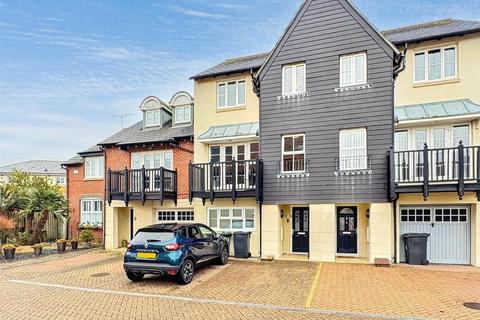 Admiralty Way, Eastbourne