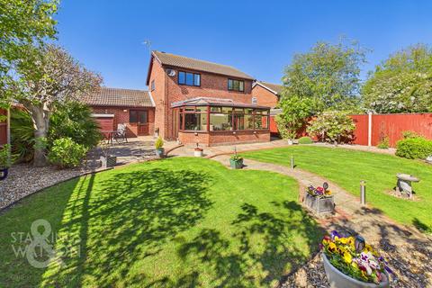 4 bedroom detached house for sale, Yarrow Drive, Carlton Colville, Lowestoft
