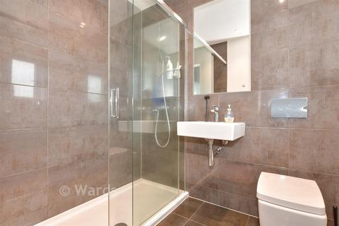 4 bedroom semi-detached house for sale, Maccowan Avenue, Snodland, Kent