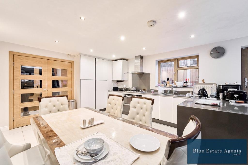 Extended Kitchen &amp; Diner
