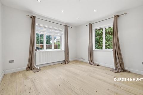 undefined, Graylands, Theydon Bois, CM16