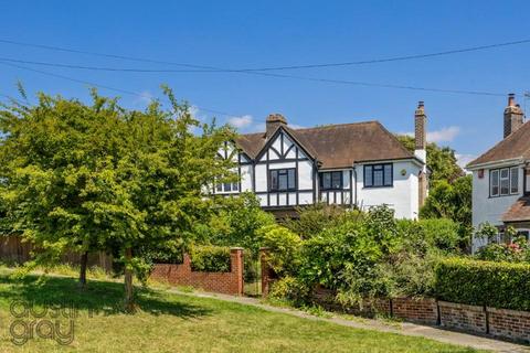 3 bedroom house for sale, Elm Drive, Hove