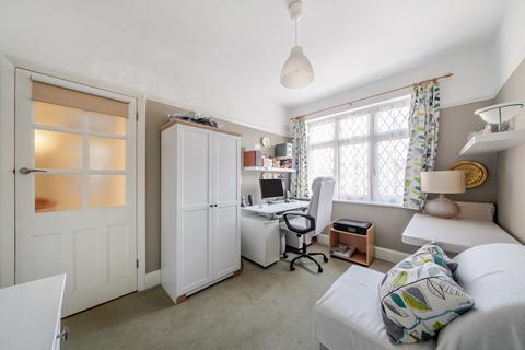 2 bedroom bungalow for sale, Francis Road, Pinner