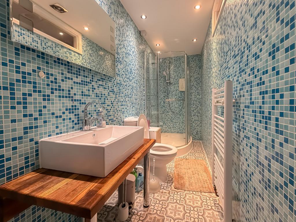 Bedroom 6 En Suite