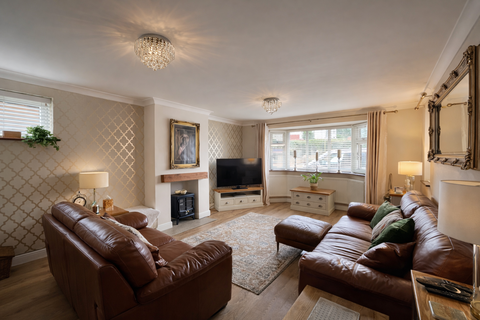 4 bedroom detached house for sale, Minster Road, Sheerness ME12