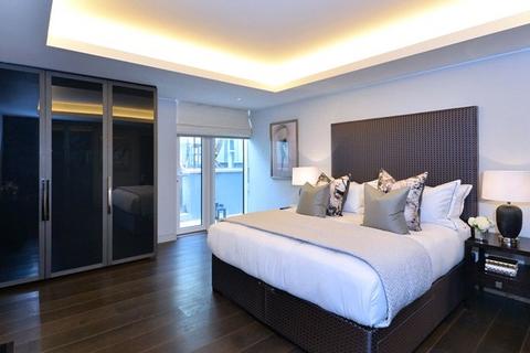 2 bedroom apartment to rent, Duke Street, London, W1K