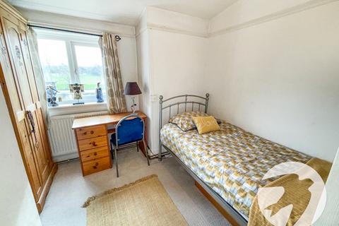 3 bedroom end of terrace house for sale, Westhorne Avenue, London, SE9