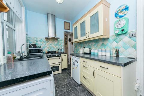 2 bedroom terraced house for sale, Riley Lane, Kirkburton, HD8