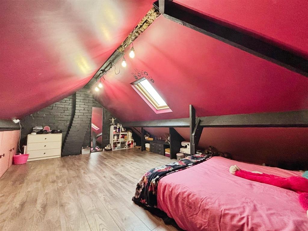 Loft Room/Occasional Bedroom
