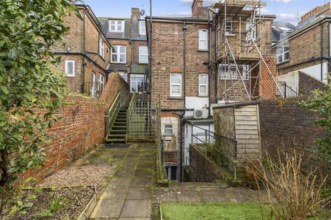 2 bedroom flat for sale, Grove Road, Eastbourne BN21