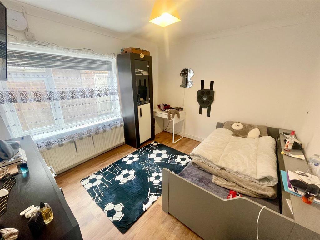 Bedroom 3.jpg