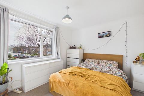 undefined, Thelton Avenue, Horsham RH12