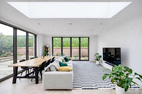 undefined, Kidderpore Avenue, Hampstead, NW3