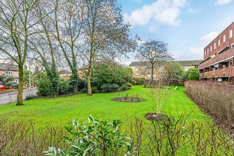 2 bedroom flat for sale, Tamar Square, Woodford Green IG8