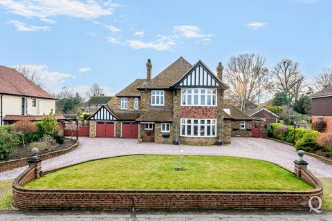 4 bedroom detached house for sale, Gore Court Road, Sittingbourne, Kent, ME10