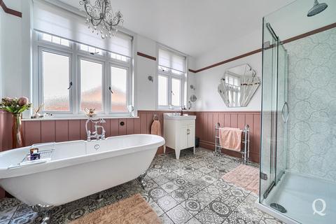 4 bedroom detached house for sale, Gore Court Road, Sittingbourne, Kent, ME10