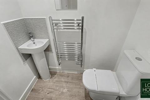 3 bedroom semi-detached house to rent, Swanage Close, Cottam, Preston, Lancashire, PR4 0QS