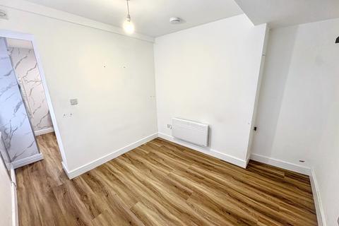 undefined, System Street, Cardiff, South Glamorgan, CF24