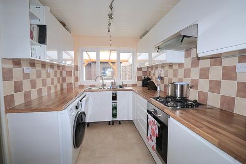 undefined, Caswell Close, FARNBOROUGH GU14