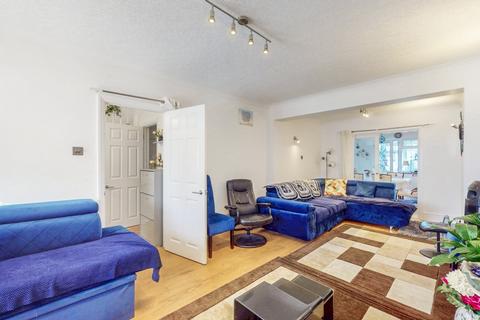undefined, Lime Grove, Ruislip HA4