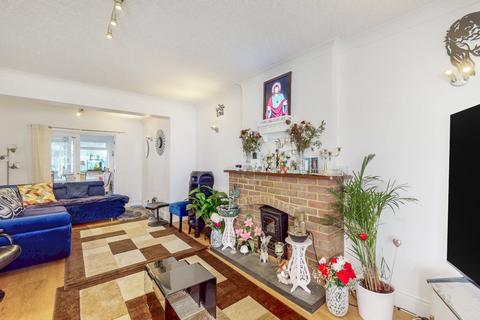 undefined, Lime Grove, Ruislip HA4