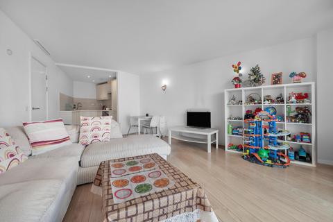 2 bedroom flat for sale, Prestons Road, London, E14