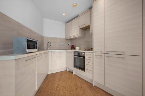 2 bedroom flat for sale, Prestons Road, London, E14