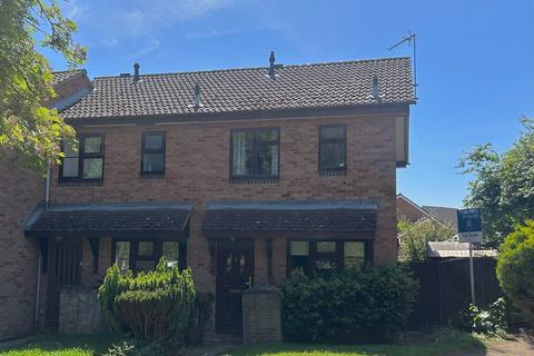2 bedroom end of terrace house for sale, Winchelsea Close, Banbury