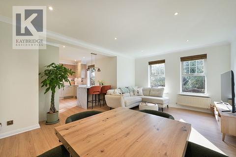 2 bedroom flat for sale, Queen Alexandras Way, Chichester House Queen Alexandras Way, KT19