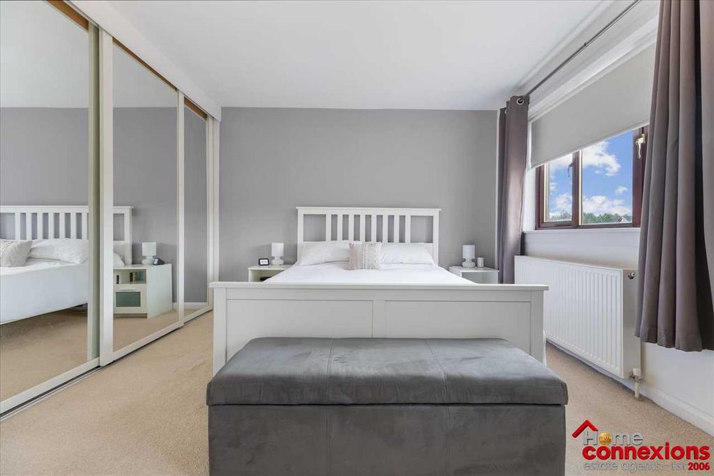 Bedroom One (3)