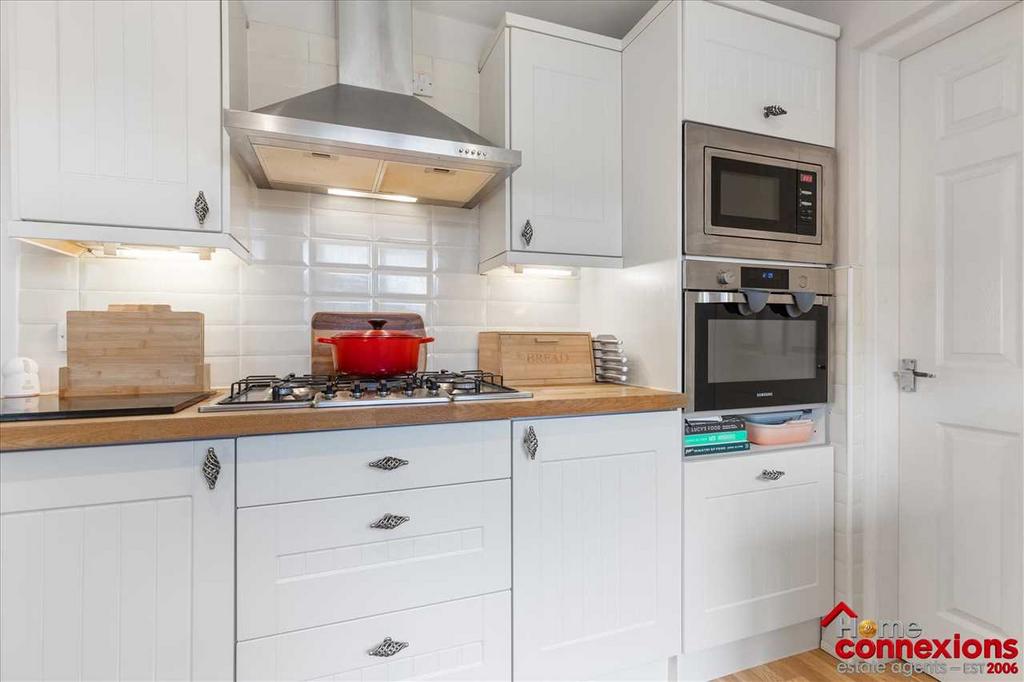 Kitchen Dining (2)