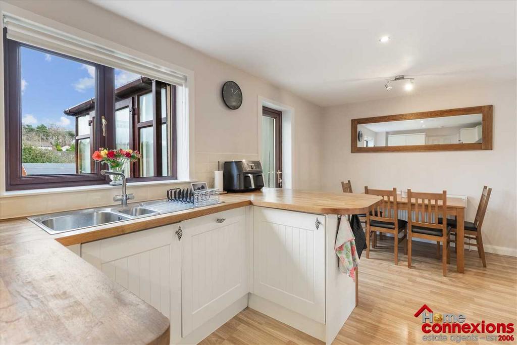 Kitchen Dining (3)