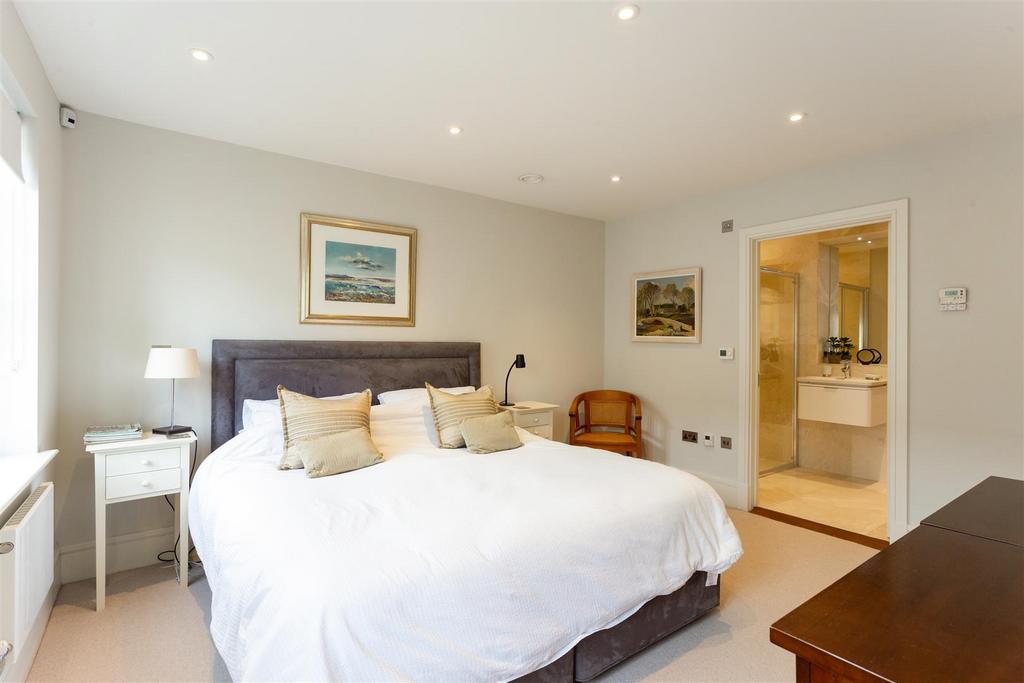 Bedroom one.jpg