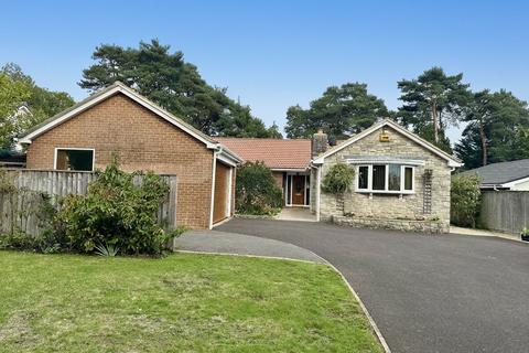 3 bedroom detached bungalow for sale, Gainsborough Road, Ashley Heath, BH24 2HY